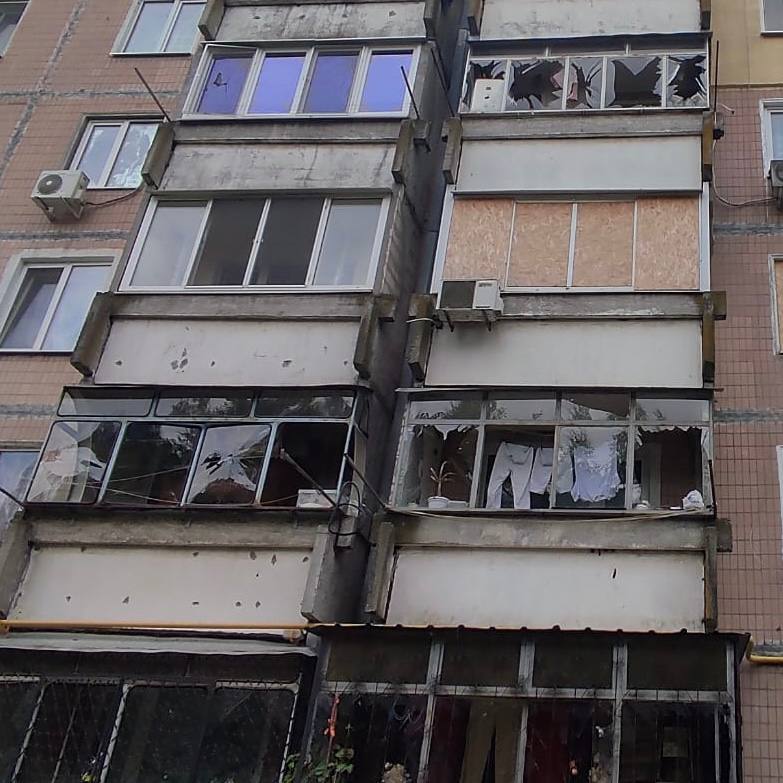 V dôsledku ruského ostreľovania v Nikopole boli dnes zranení 4 ľudia