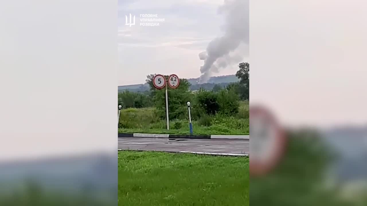 Inteligência Militar Ucraniana afirma ataque de drone no depósito de munição de campo no distrito de Olkhovatka, na região de Voronezh