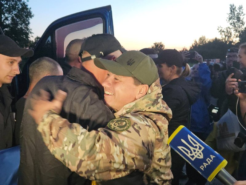 90 ukrainiečių buvo išlaisvinti iš Rusijos nelaisvės