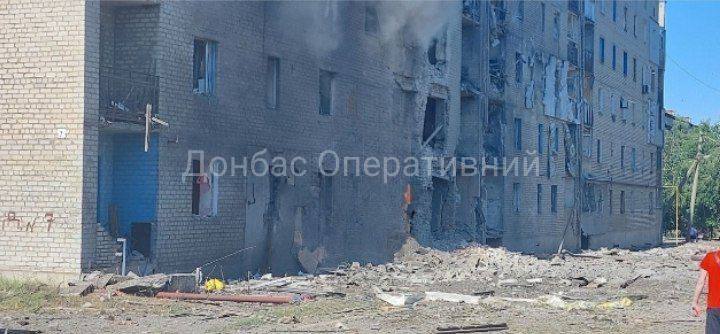 Dommages à Selydove à la suite d'un bombardement