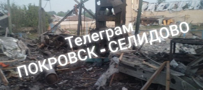 נזק ב-Selydove כתוצאה מהפצצה בן לילה