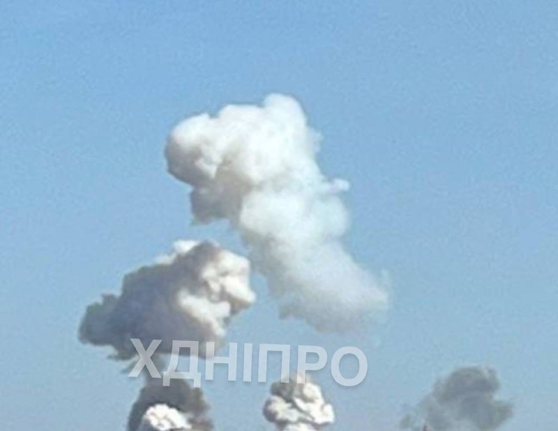 Ein weiterer Marschflugkörper wurde in Richtung Dnipro gemeldet, nach mehreren Explosionen vor