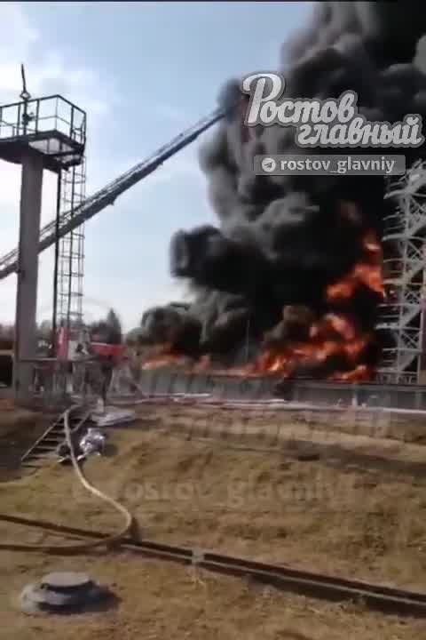 Oil depot in Pavlovskaya village of Krasnodar region is still on fire