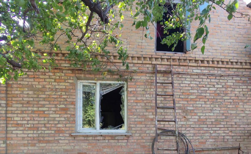 1 personne tuée à la suite d'attaques d'artillerie et de drones russes dans le district de Nikopol