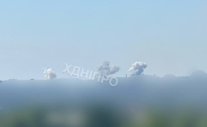 Fumo in aumento sulla città di Dnipro a causa degli attacchi missilistici russi