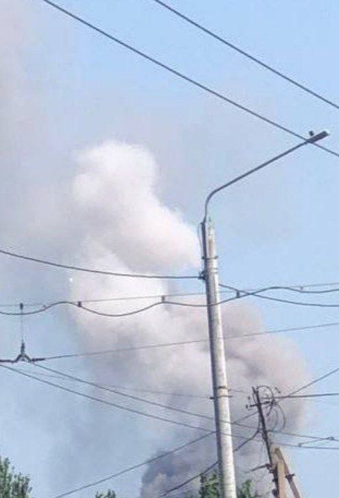 Fumo che si alza dopo gli attacchi missilistici a Kramatorsk