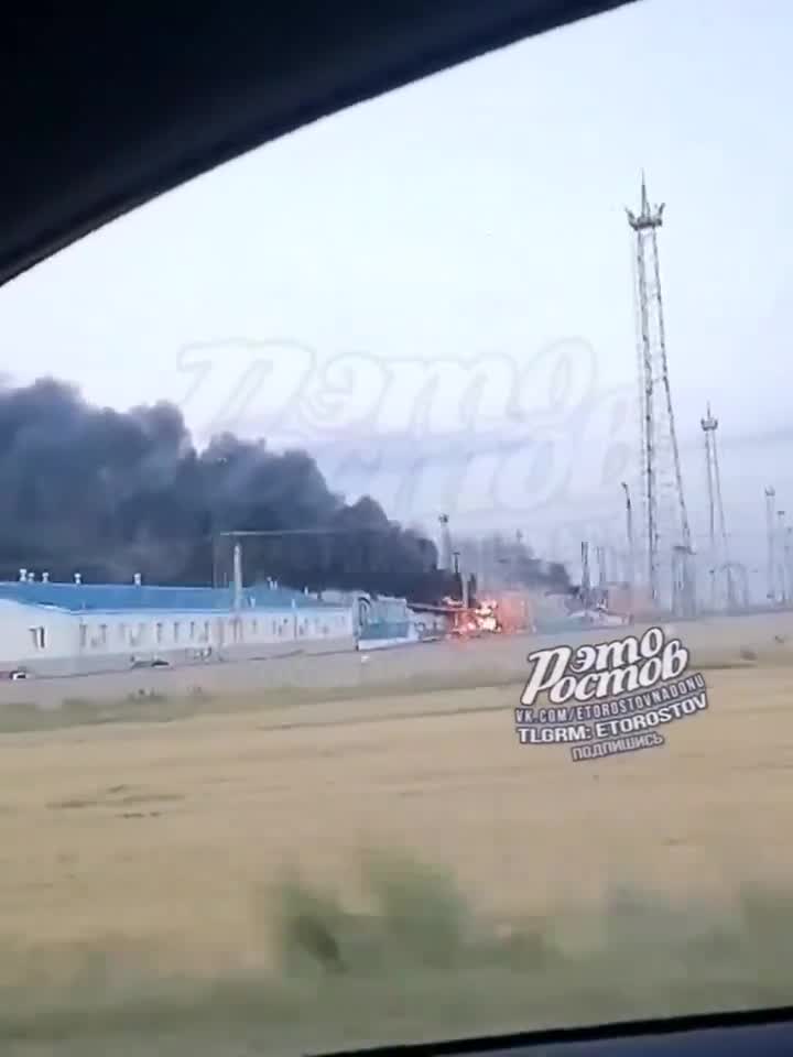 Un attacco di droni alla sottostazione Rostovska a Yudino, nella regione di Rostov, ha provocato l'incendio di almeno due trasformatori.