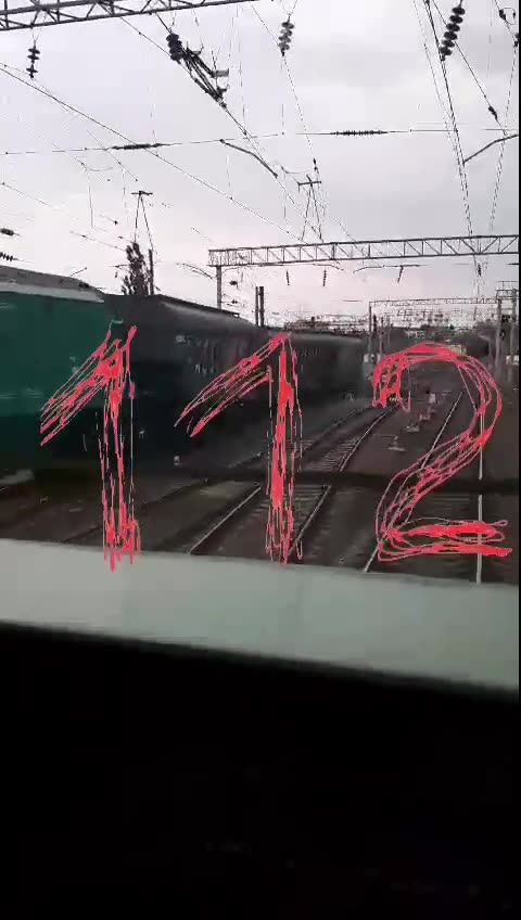 Ett godståg spårade ur i Voronezh-regionen. Händelsen inträffade klockan 13:45 på Liski station.