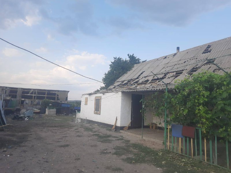 Tres personas resultaron heridas, entre ellas dos niños, como resultado del bombardeo ruso en el distrito de Polohy de la región de Zaporizhzhia