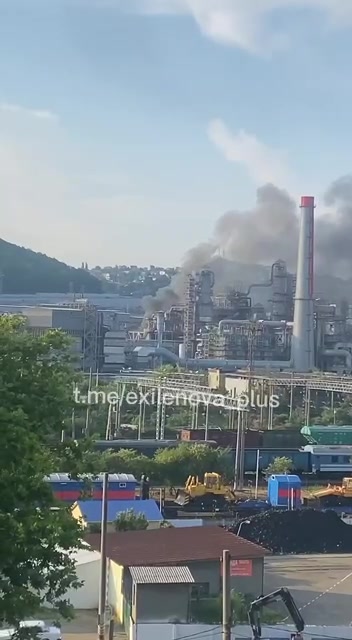 Video av brand vid raffinaderiet i Tuapse