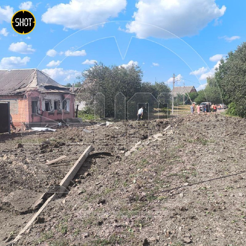 Dos personas resultaron heridas en un bombardeo en la aldea de Nikolske en el distrito de Schebekyne