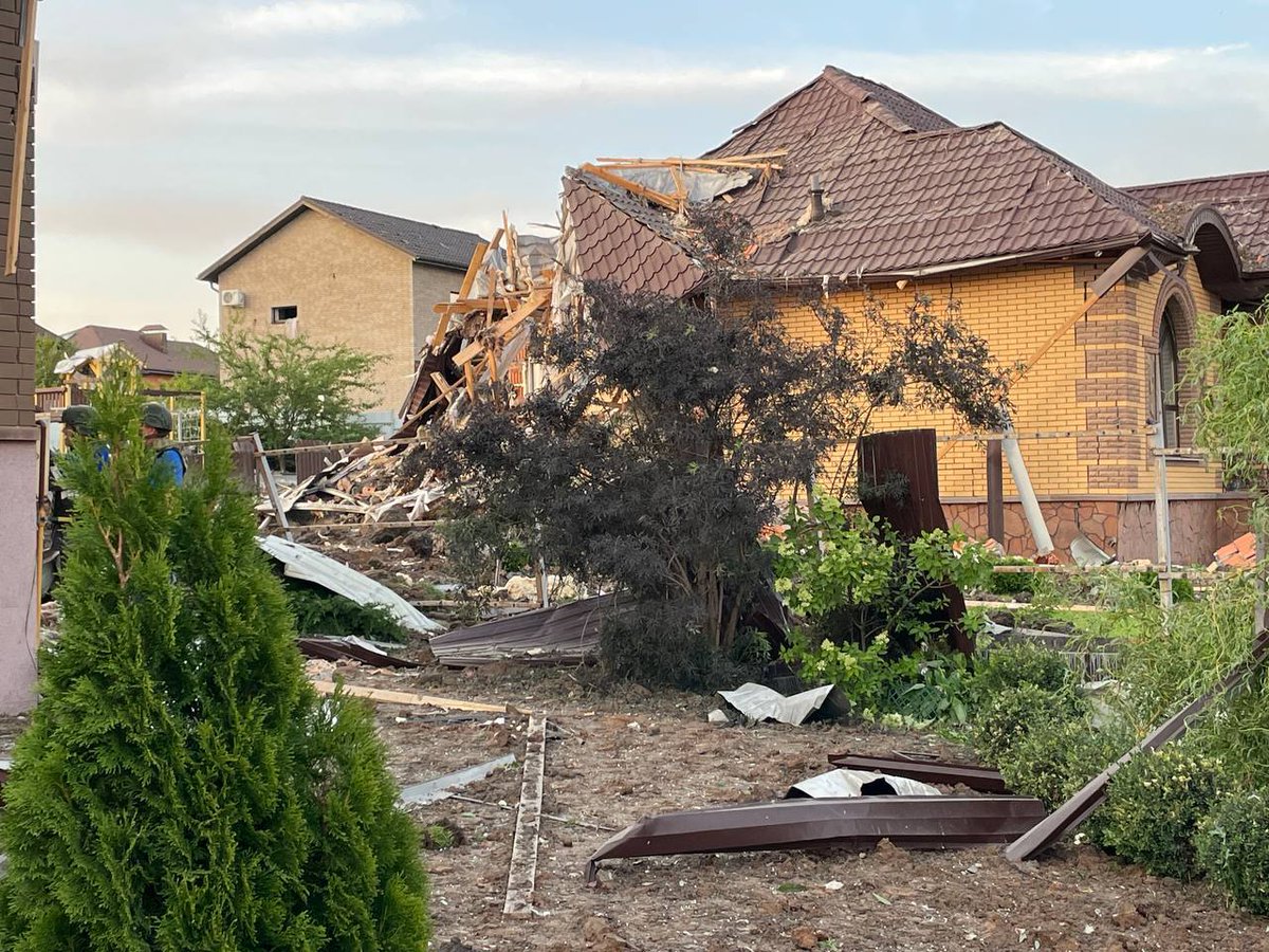 Belgorodo srities Nikolske po nežinomo sviedinio sprogo didelis krateris. Galima aviacinė bomba