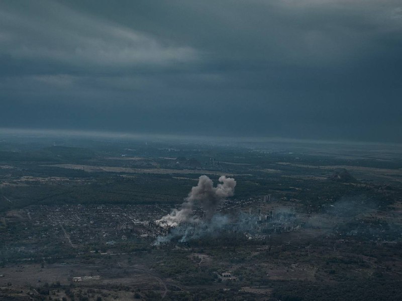 Toretsk ligt onder gewelddadig Russisch bombardement