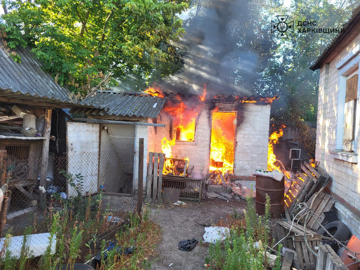 Ruská armáda dnes ráno ostreľovala Kupiansku a spôsobila niekoľko požiarov