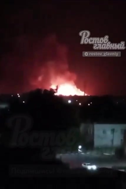 Des drones ont frappé l'aérodrome de Morozovsk, dans la région de Rostov, en Russie. Selon la source, les réservoirs de carburant et les entrepôts ont été touchés. Les incendies et les explosions sont massifs