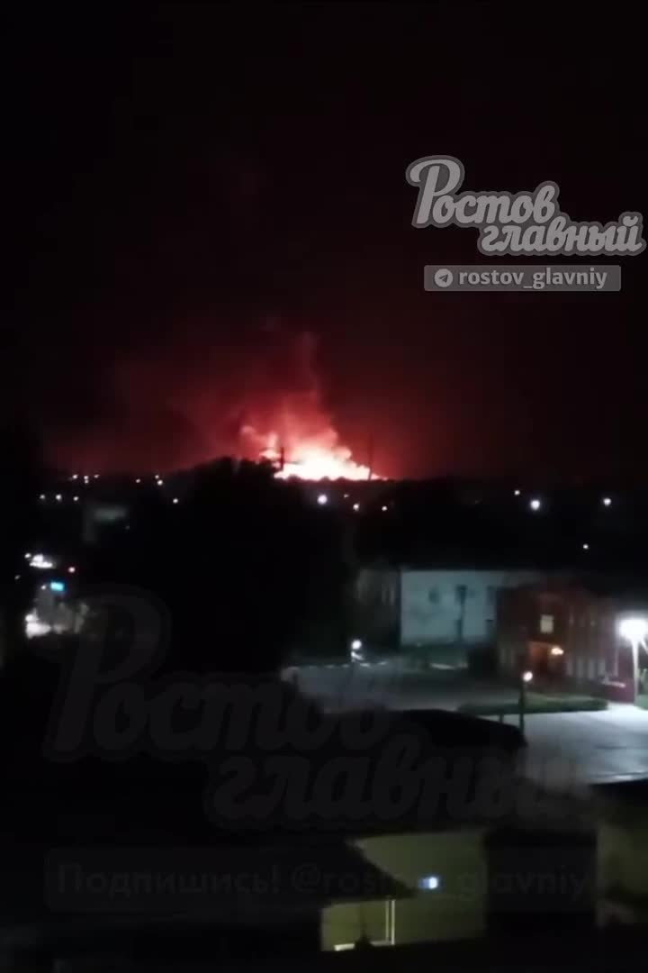 Incendiu la baza aeriană Morozovsk vizibil pe mulți kilometri