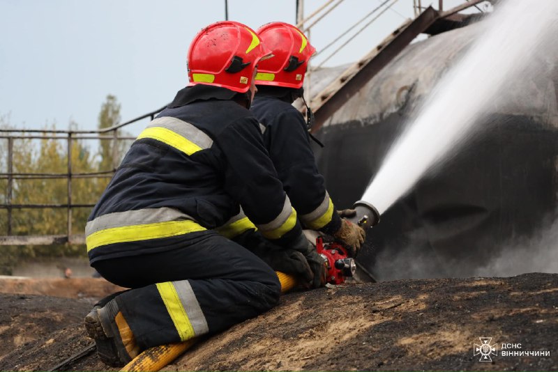 Μεγάλη πυρκαγιά σε υποδομές στην περιοχή Vinnytsia ως αποτέλεσμα επίθεσης με drone Shahed