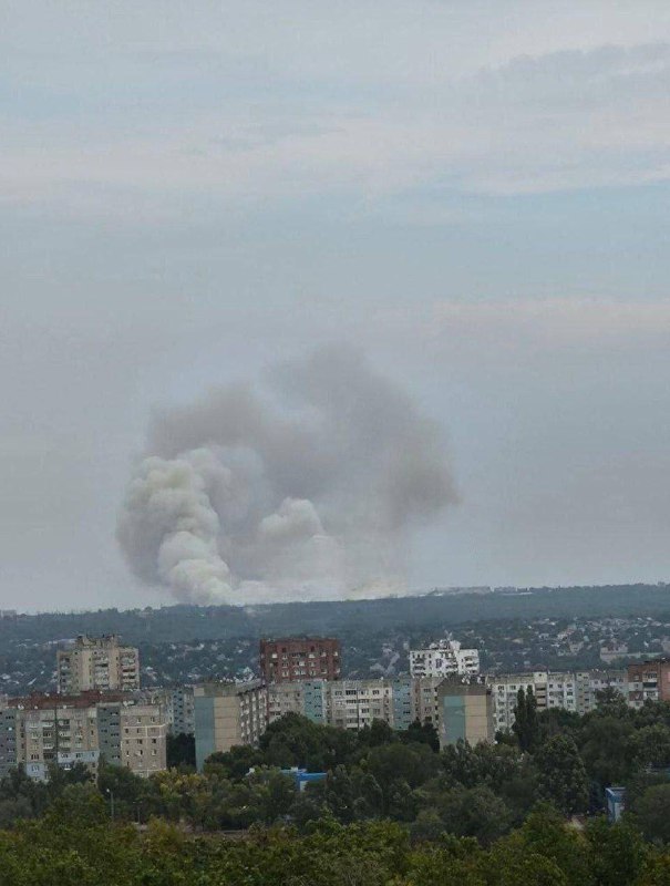 El fum puja sobre Luhansk