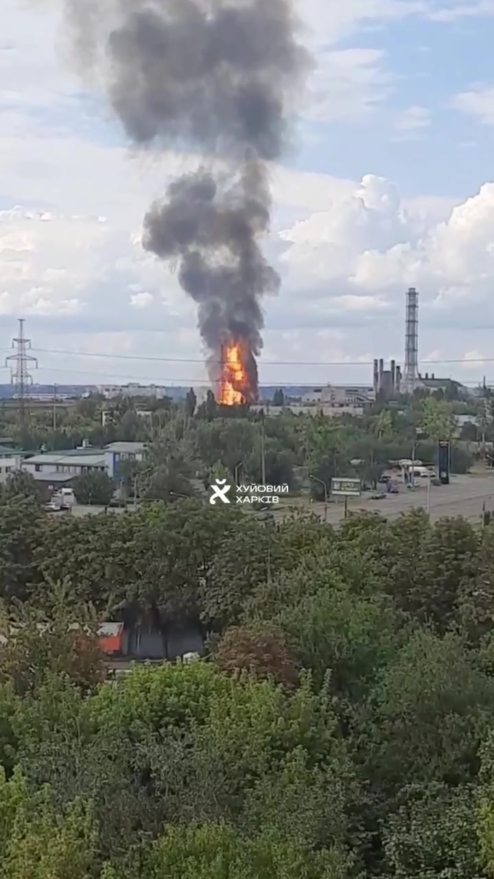 Grande incendio segnalato a Kharkiv