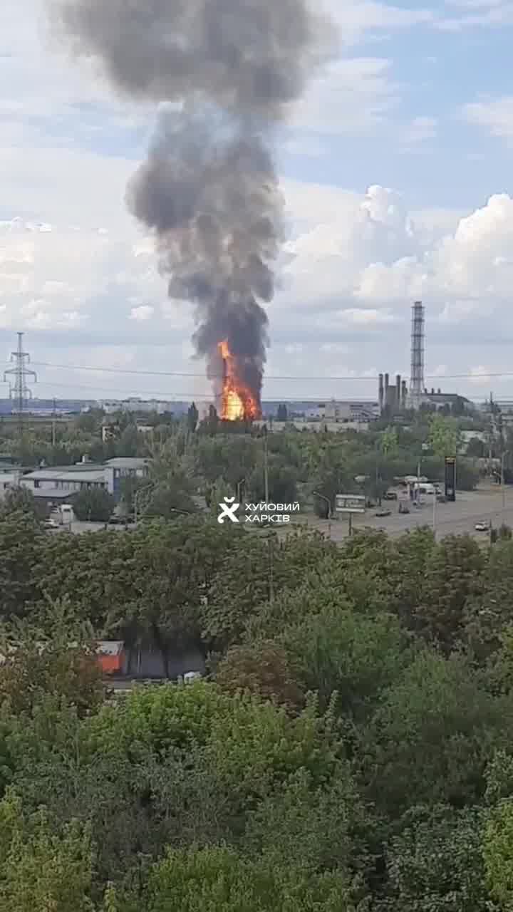 S'ha informat d'un gran incendi a Kharkiv