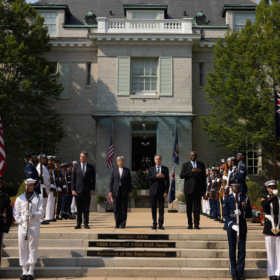 W Annapolis rozpoczęło się posiedzenie ministerialne USA–Australia: Austin: „Pracujemy dziś razem, aby stawić czoła wspólnym wyzwaniom w zakresie bezpieczeństwa, od represyjnych zachowań ChRL po wybraną przez Rosję wojnę z Ukrainą i Bliski Wschód. Blinken: „Głęboko doceniamy zaangażowanie Australii w obronę Ukrainy