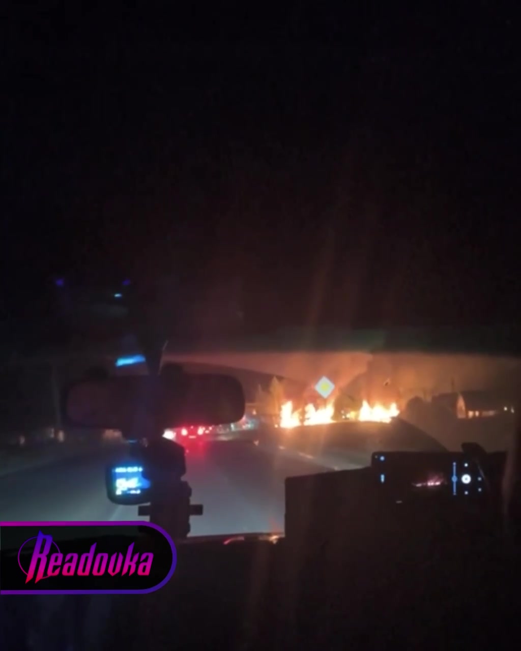 Reportedly military column was destroyed in Rylsk district of Kursk region. Fire and secondary explosions audible 