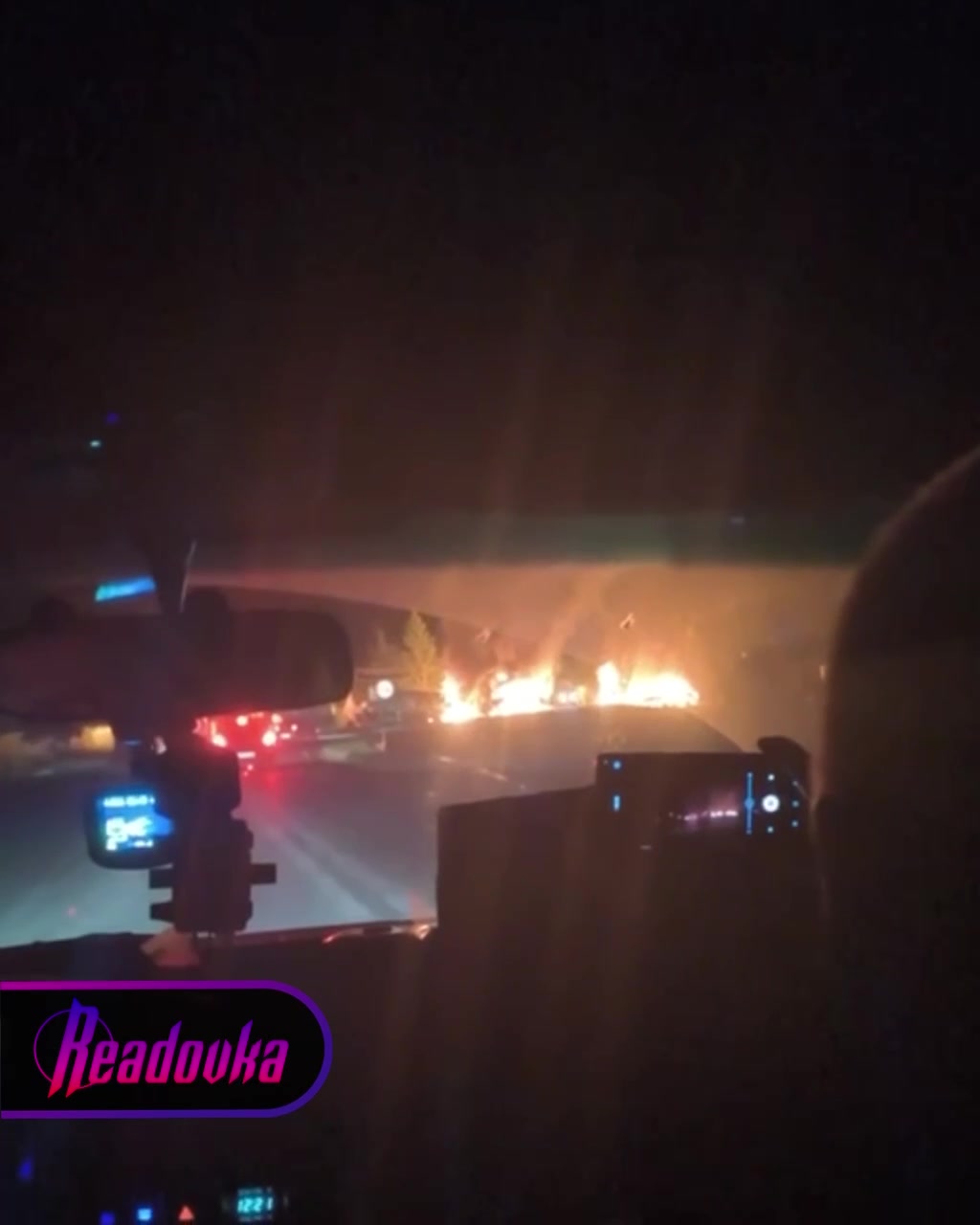 Reportedly military column was destroyed in Rylsk district of Kursk region. Fire and secondary explosions audible 