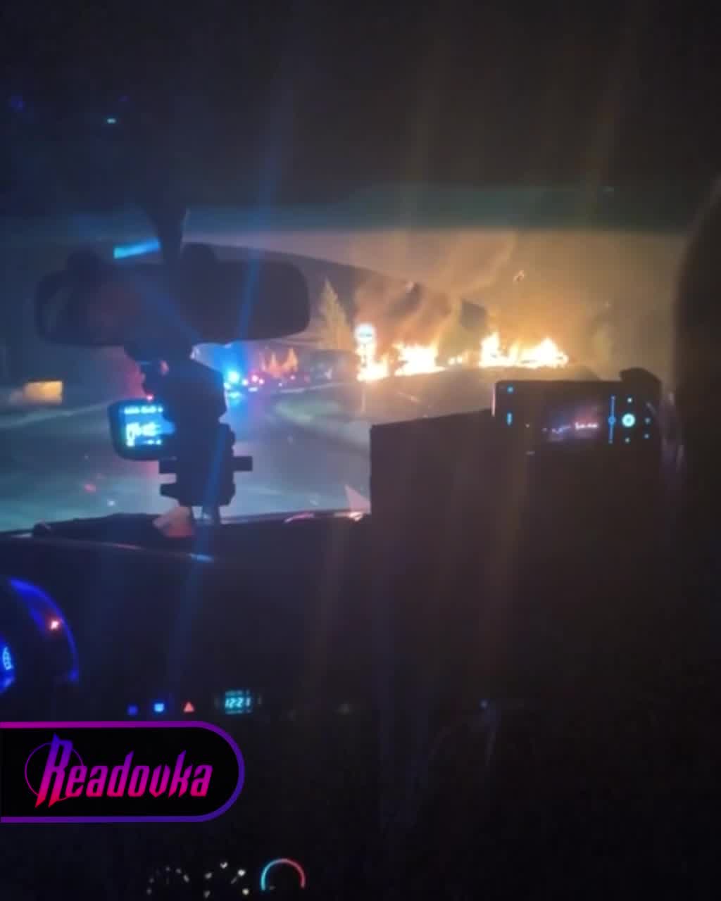 Reportedly military column was destroyed in Rylsk district of Kursk region. Fire and secondary explosions audible 