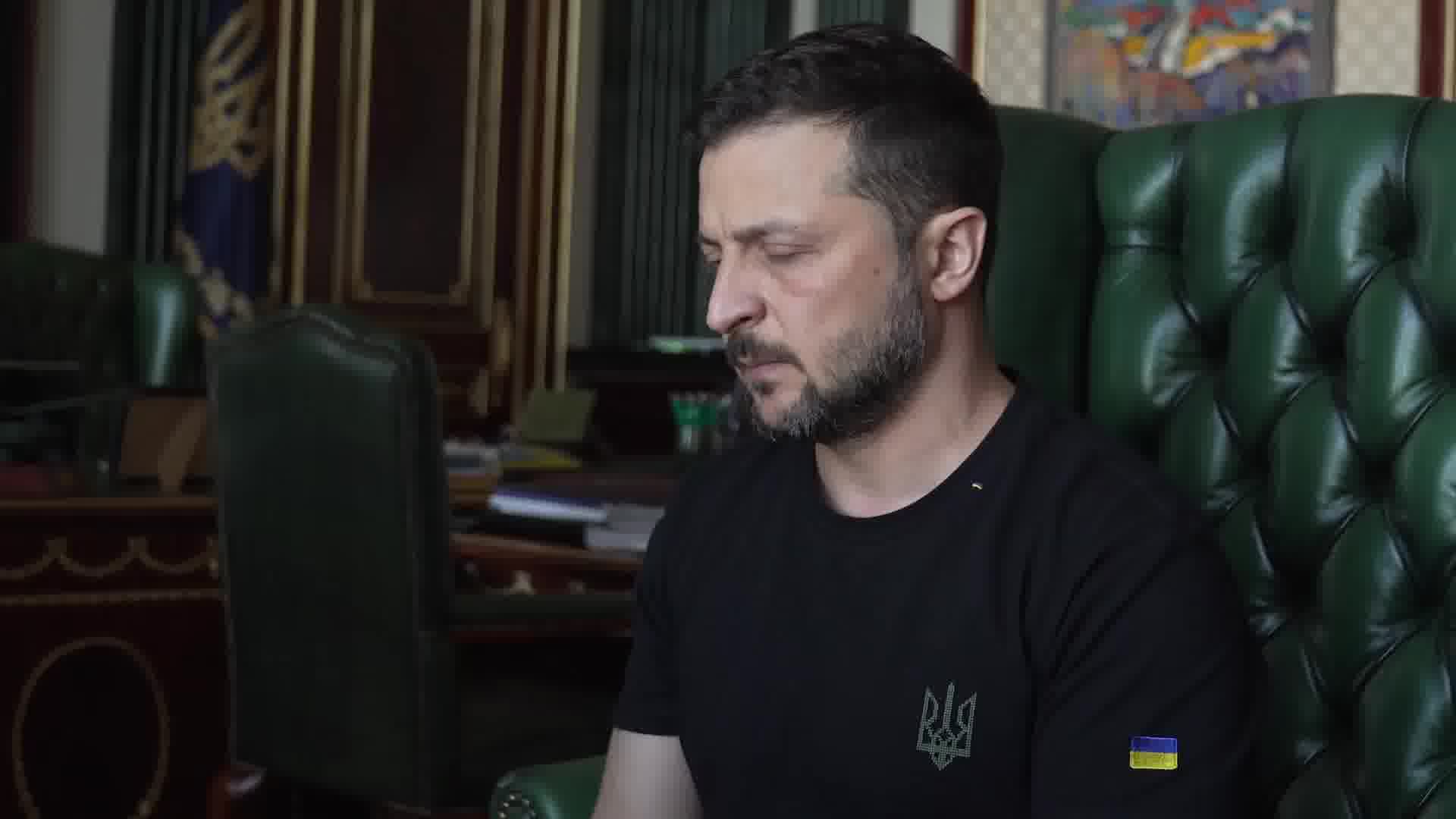 Commander-in-chief Syrsky reports to President Zelensky: Ukrainian Defense forces continue offensive operation in Kursk region, advancement about 1-2 kms at different directions since midnight today, mopping-up operation completed in Sudzha town, over 100 Russian servicemen were captured as POWs