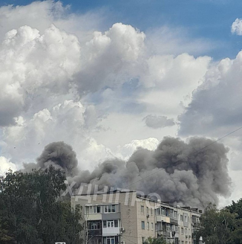 Pranešta apie sprogimą ir dūmus, kylančius Pavlohrade