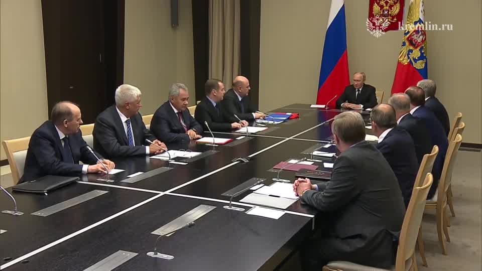 Putinas sušaukė Rusijos saugumo tarybos posėdį, gynybos ministras dalyvavo vaizdo nuoroda