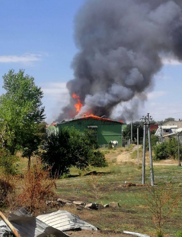 Antonivka'da İHA saldırısı sonrası yangın