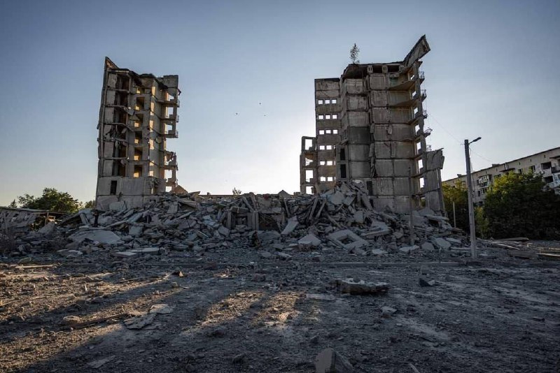 Consequences of yesterday's shelling of Mirnograd in Donetsk region