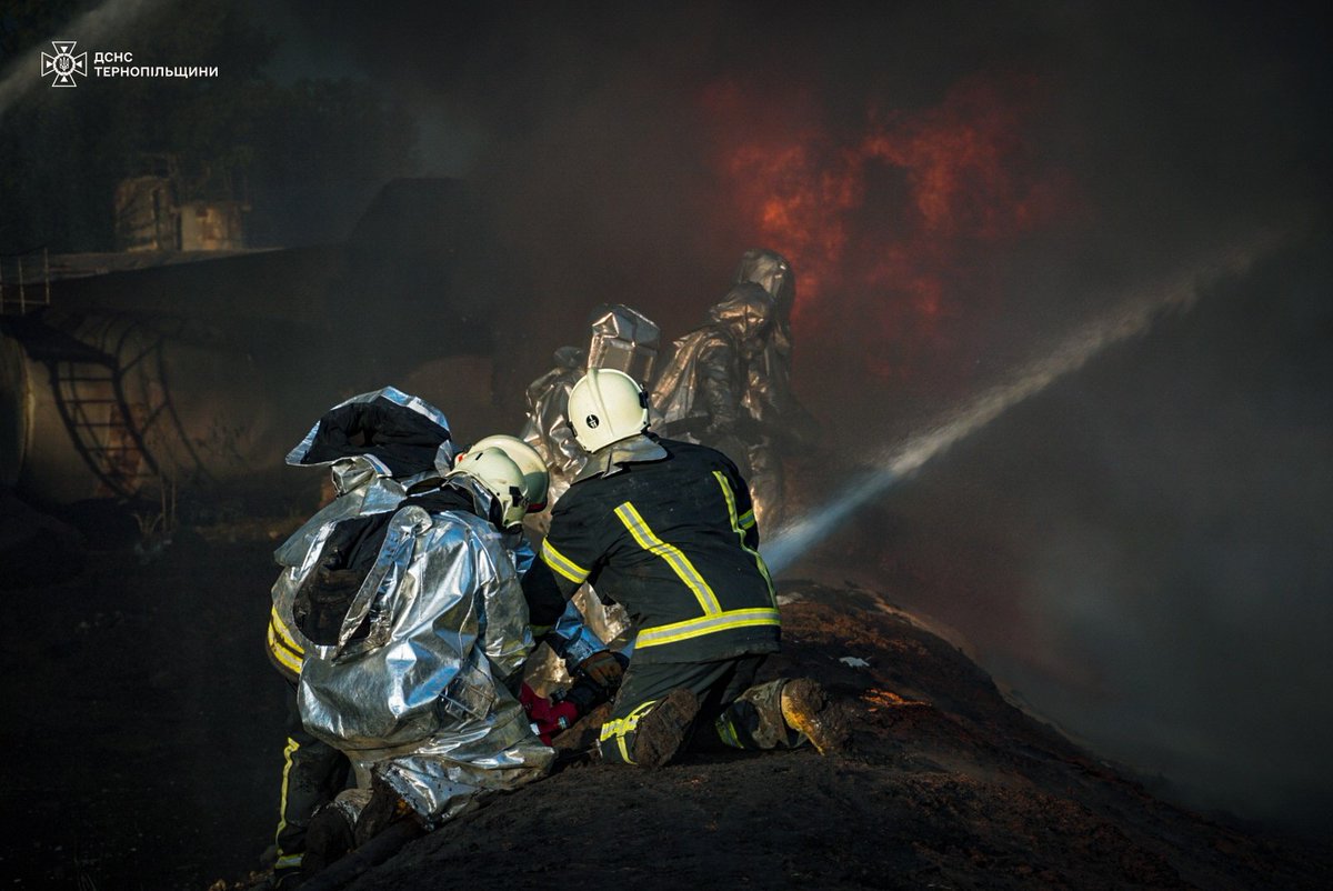 Brand mot industriföretaget efter rysk attack i Ternopil hade släckts