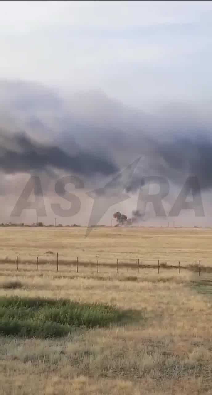 El vídeo mostra múltiples columnes de fum a l'aeròdrom d'Oktyabrskoye/Marinovka a la regió de Volgograd