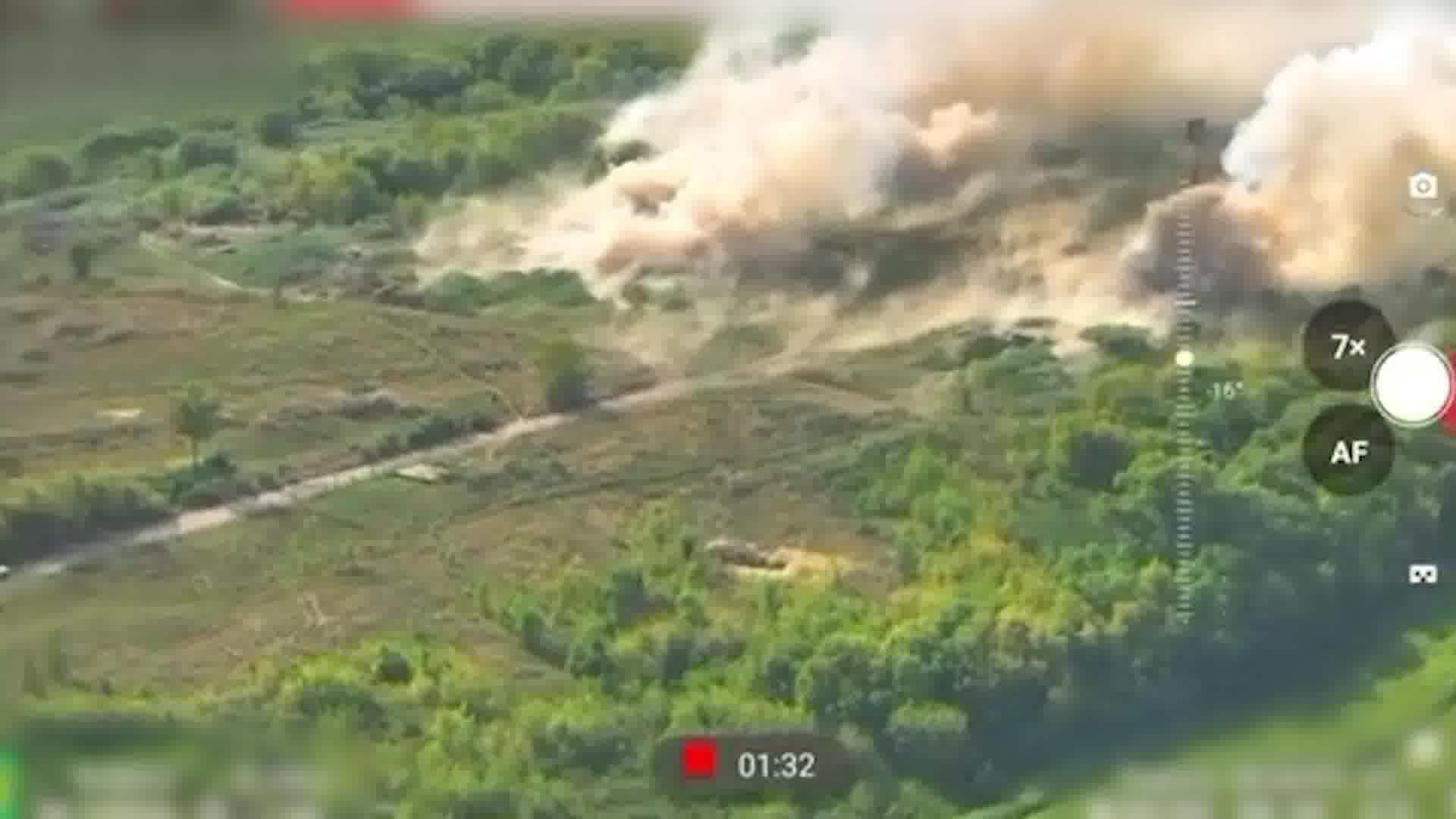 Ukrainskt flyganfall idag mot rysk position i Kursk-regionen med GBU-39 bomb