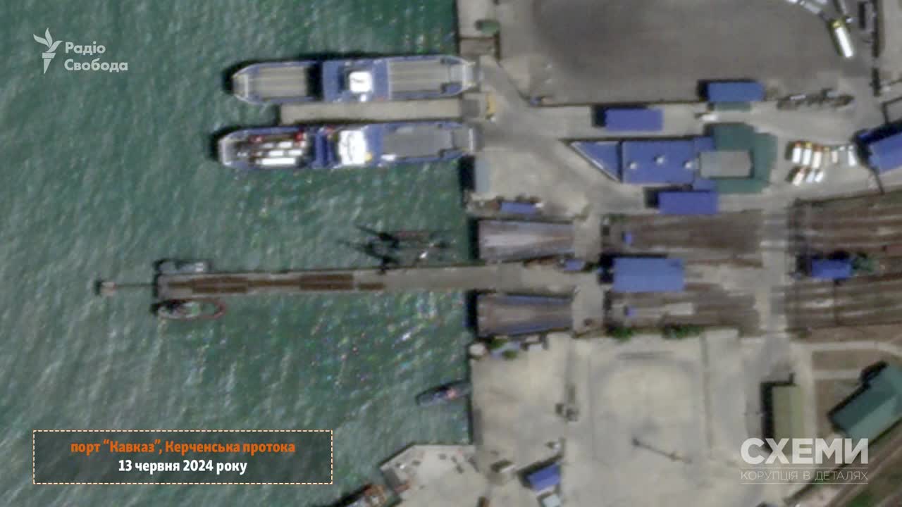 Planet Labs satellitbilder tagna av Radio Free Europe/Radio Liberty som visar skador vid Port Kavkaz efter ukrainsk missilangrepp