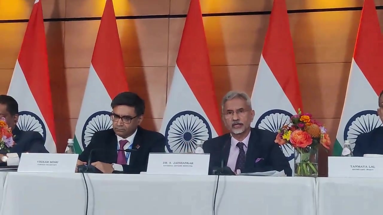 Der indische Premierminister Modi lädt den ukrainischen Präsidenten Selenskyj zu einem Besuch in Indien ein