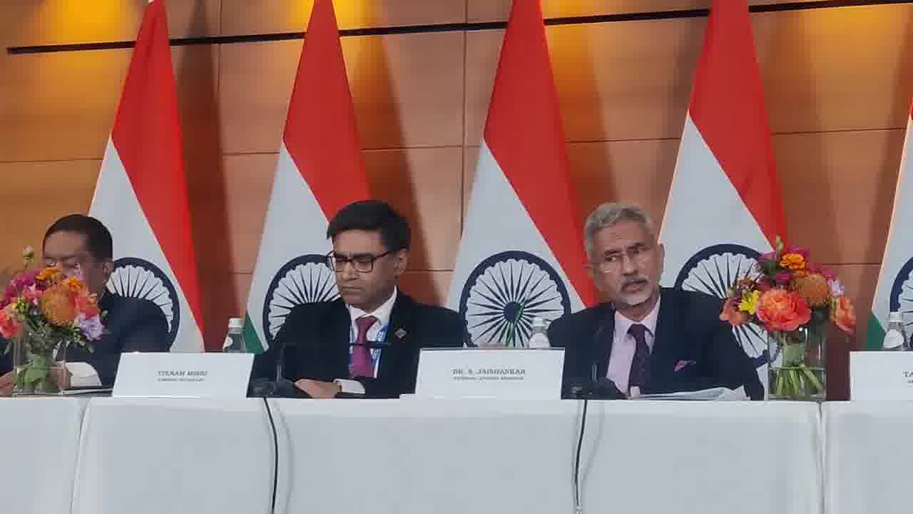 Premierul indian Modi îl invită pe președintele Ucrainei Zelensky să viziteze India