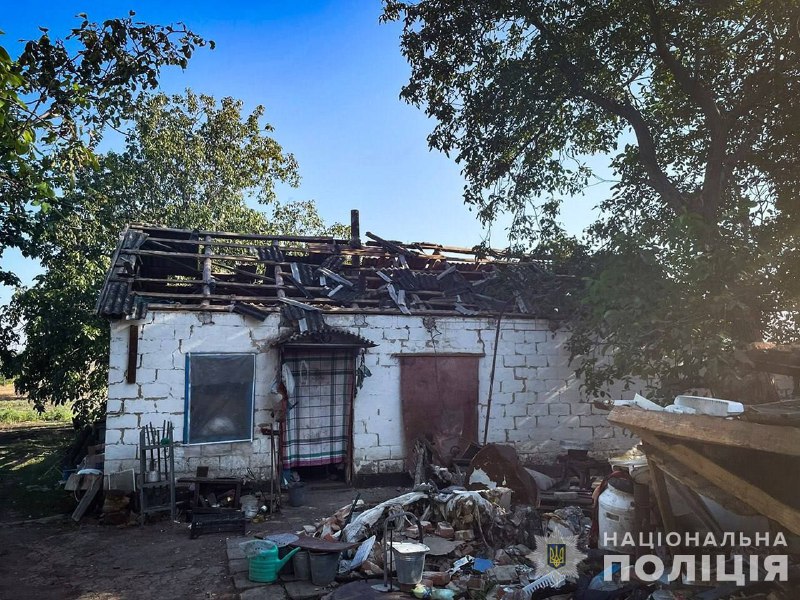 El ejército ruso destruyó el museo-casa señorial de la familia de Néstor Makhno en Huliaipole. El edificio se incendió debido al impacto de un proyectil