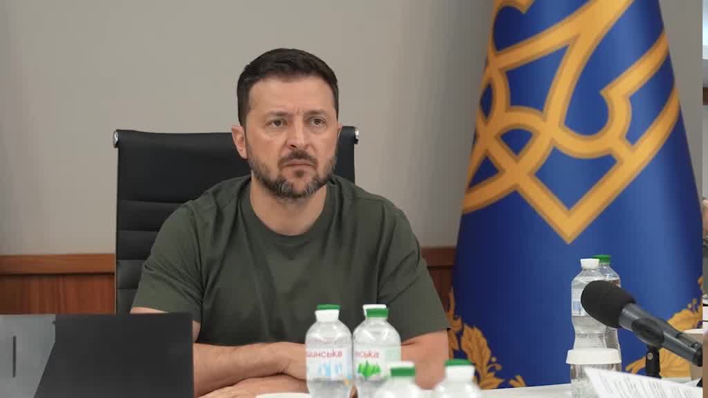 El comandante en jefe Syrsky informó a Zelensky sobre la situación en la dirección de Pokrovsk y en la dirección de Kursk, donde las fuerzas de defensa ucranianas avanzaron hasta 2 km y establecieron el control sobre 5 km2 adicionales de territorio.