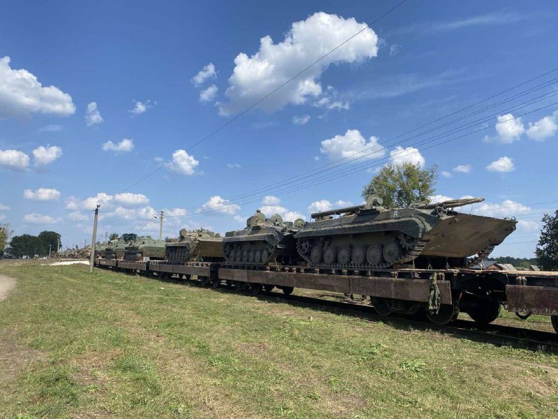 Belarus continues to move military equipment to the border of Ukraine