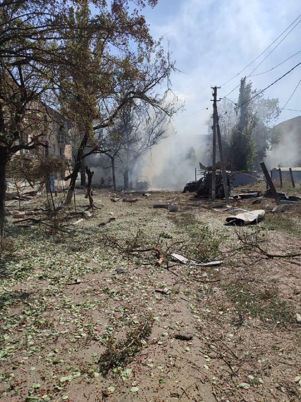 Tres personas murieron y nueve resultaron heridas como consecuencia de un bombardeo ruso en Kurakhove con un misil multipropósito Uragan