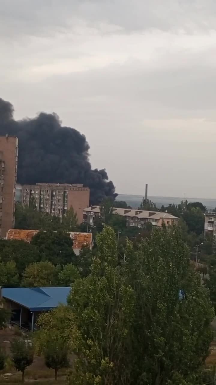 Big fire at the residential house in Kramatorsk