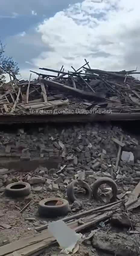 Destruction in Kostiantynivka as result of Russian bombardment 