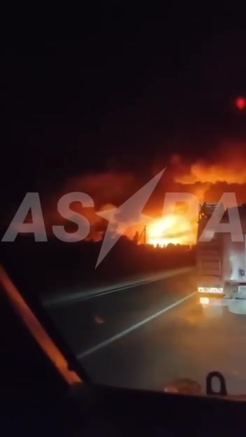 Voronej vilayətinin Soldatskoye kəndi yaxınlığında pilotsuz təyyarələr sursat anbarına hücum edib, kənd boşaldılıb.