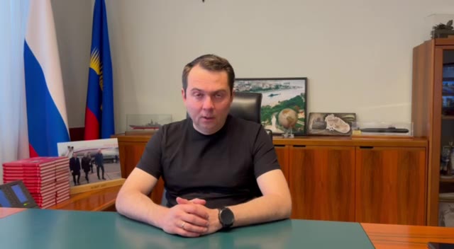 Governor of Murmansk region explains situation with traffic halt at Apatity airport, region is under drone attack