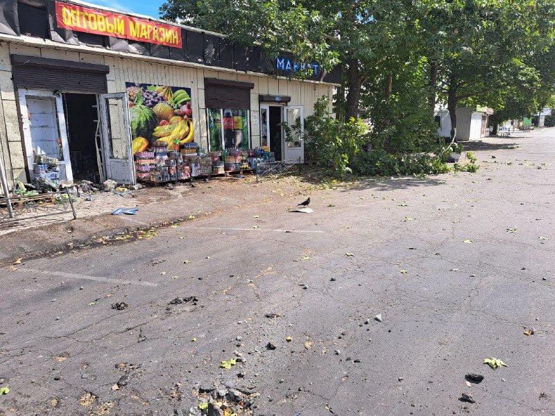 1 person killed, 6 more wounded as result of shelling at central market in Nova Kakhovka