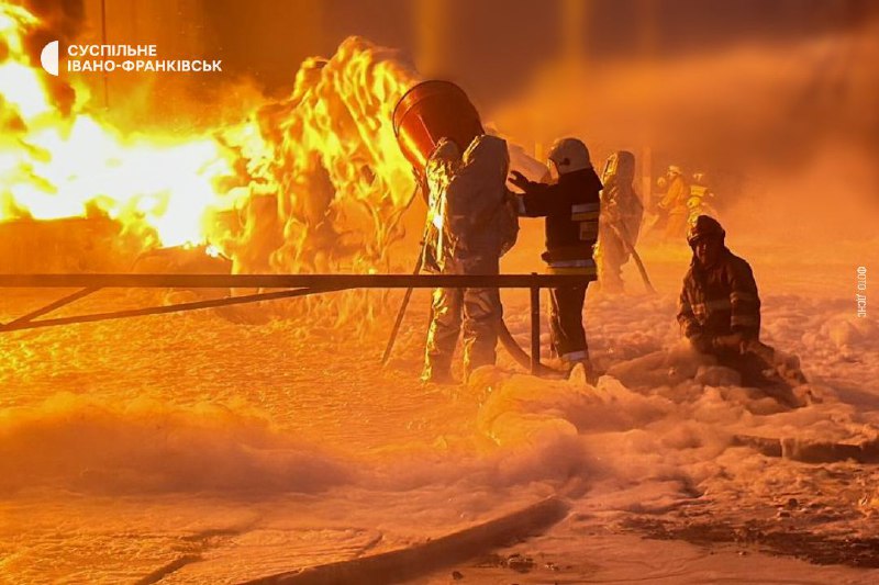 Gaisras pramonės įmonėje Ivano-Frankivsko srityje, kilęs dėl nakties bepiločio lėktuvo atakos, buvo užgesintas