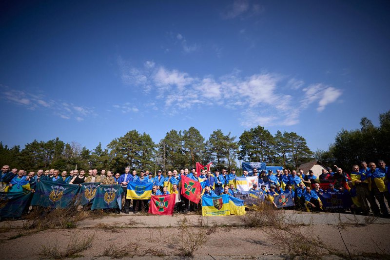 З російського полону звільнено 103 українських військовополонених, 82 солдати та 21 офіцер.